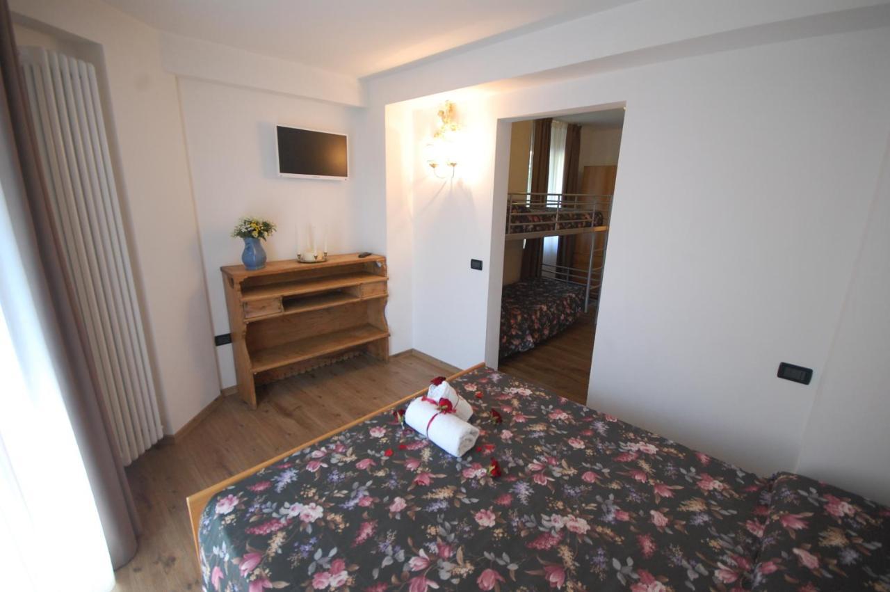 Chalet Fiocco Di Neve Pinzolo Zimmer foto